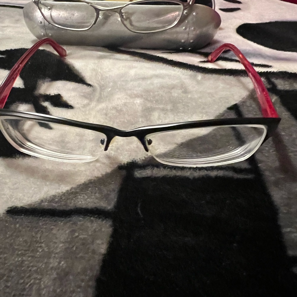 Bebe Frames - image 1